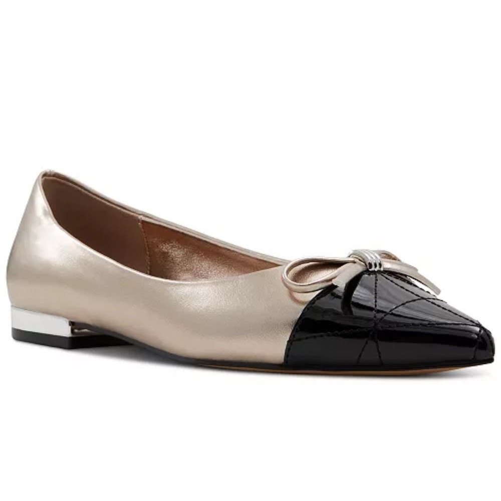 ALDO Maddelyn Pointed Toe Flats Bow Cap Toe Gold Black NWOT - Picture 4 of 10